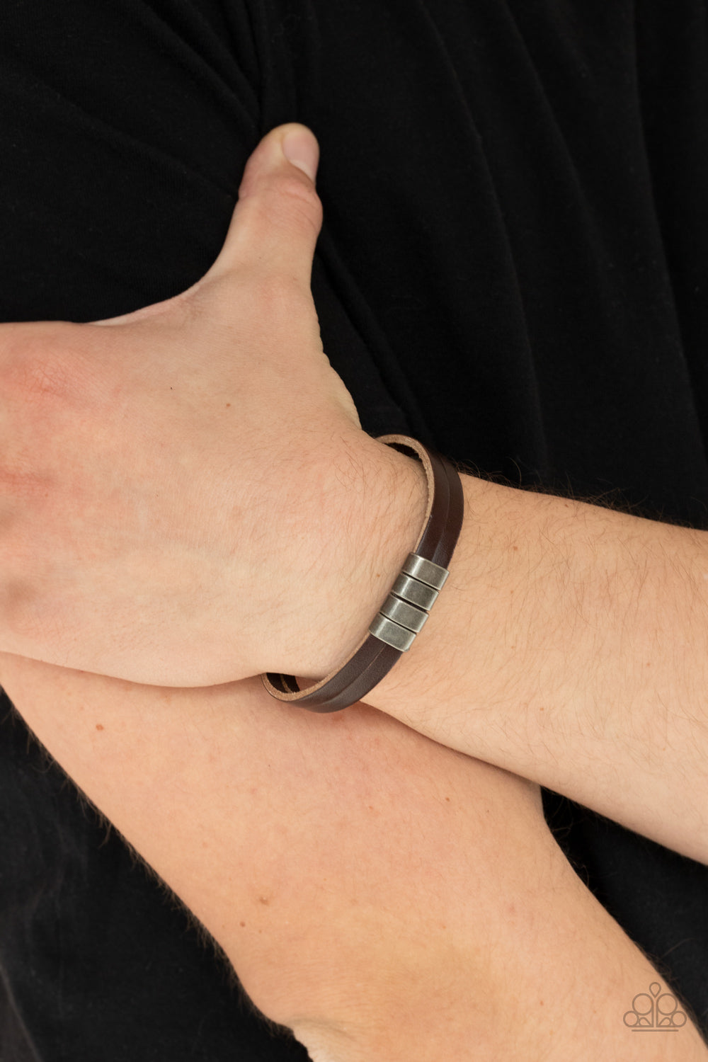 Best ROAM-mate Ever Brown $5 Bracelet Paparazzi Accessories. Get Free Shipping. #P9UR-BNXX-530XX