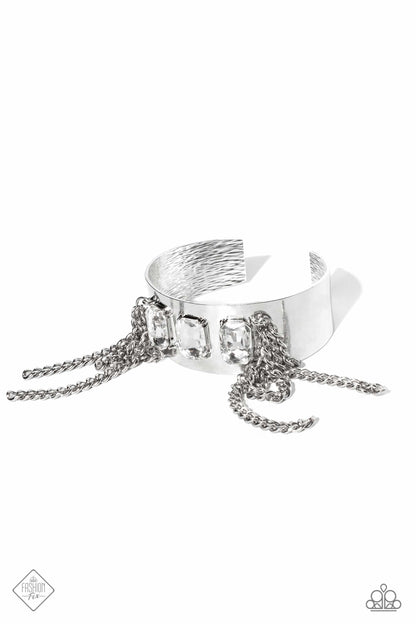 CHAIN Showers White Bracelet Paparazzi Accessories. Get Free Shipping.  #P9ST-WTXX-038NH