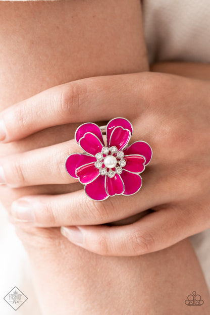 Paparazzi Sept 2022 Fashion Fix Ring: "Budding Bliss" (P4SE-PKXX-118JY). Floral Ring