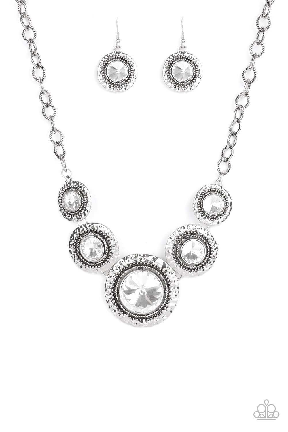 Paparazzi Global Glamour White Necklace. Get Free Shipping. #P2ST-WTXX-027XX