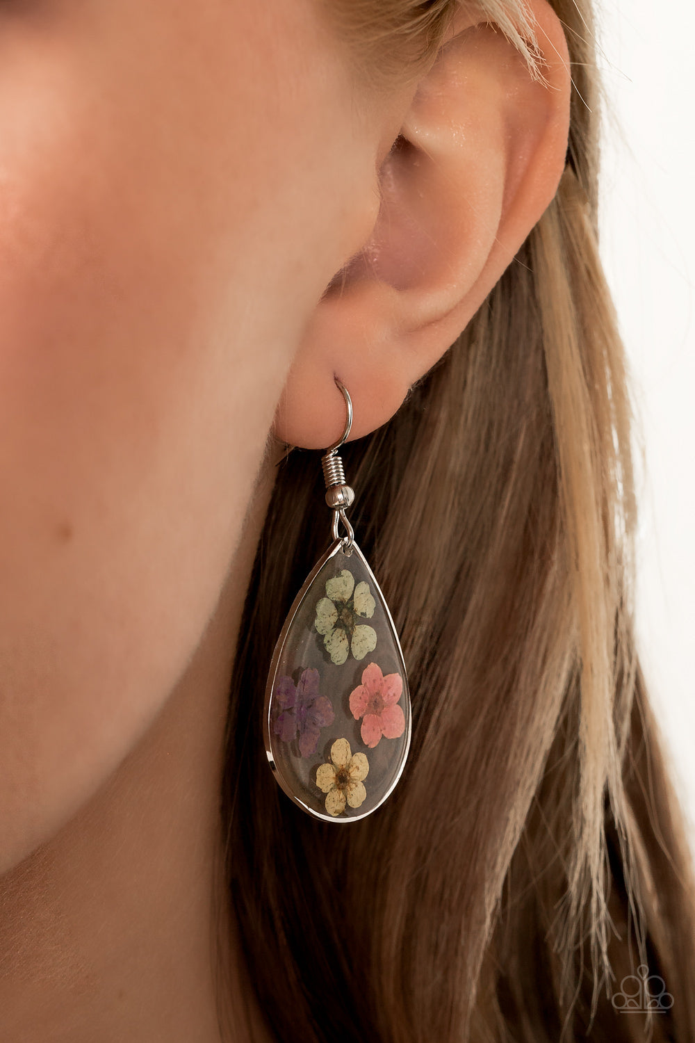 Paparazzi Earrings ~ Perennial Prairie - Multi Dried Floral Earring