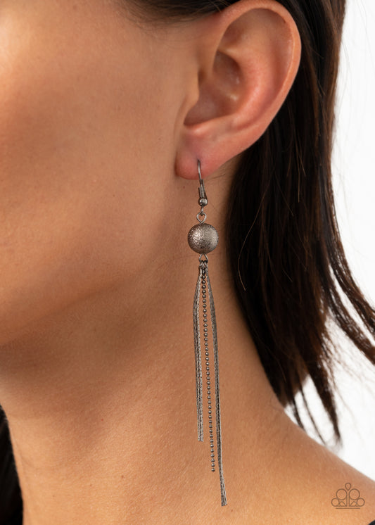 Paparazzi SLEEK-ing Revenge - Black Earring. Get Free Shipping! #P5RE-BKXX-356XX