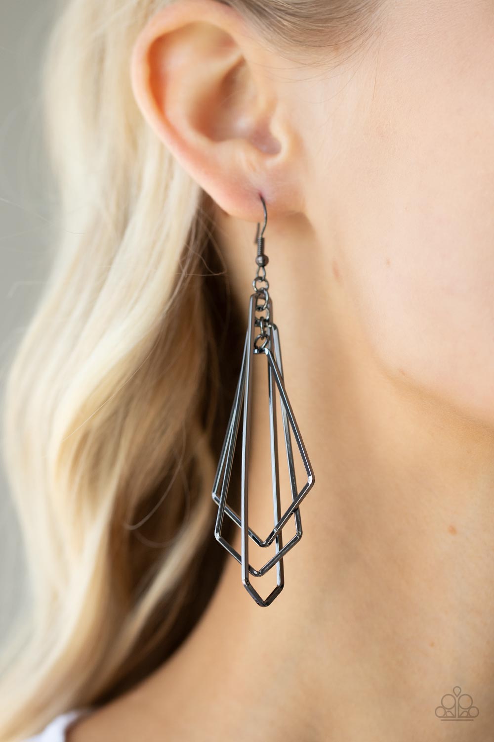 Shape Shifting Shimmer Black Gunmetal Earring Paparazzi Accessories. Get Free Shipping. 